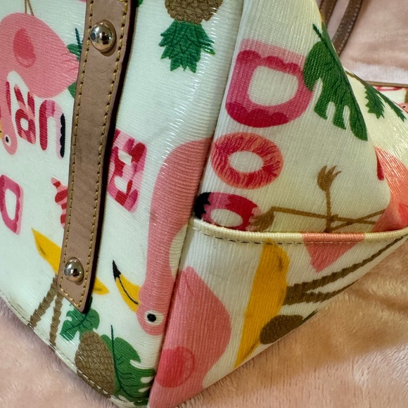 *RARE* Dooney & Bourke Flamingo 🦩    Large East West Tote - Picture 16 of 16